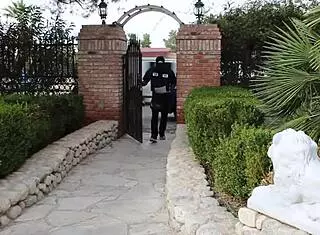 why not slut me out like simone steele with that monster cock gagging and choking?