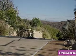 I feel so horny kissing my sexy friend gizelle blanco after our early morning outdoor workout