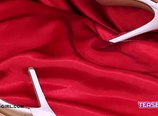 Pretty 18-year-old girl shows her pussy and masturbates with toys on the sofa for daddy 😘✨