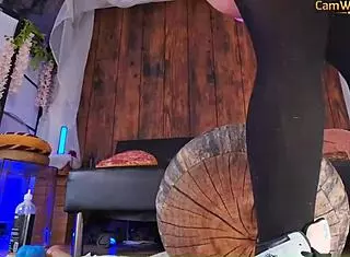 嘿性感蜘蛛格温，你骑假屌操到猛喷？