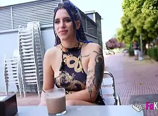 Hot Venus Lilith makes a dude cum twice in her first porno casting 😏