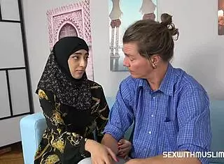 sexy muslim babe was supposed to cook lunch but ended up spreading her legs for a czech handjob instead