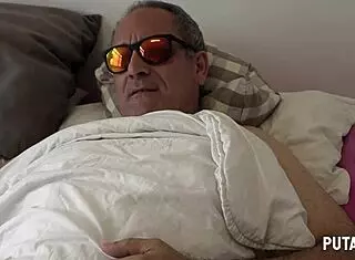 The southern star cleaner fucks her boss and swallows his cum in the bedroom