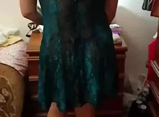 嘿女友睡着我用巨屌猛捅岳母大屁股开穴灌精