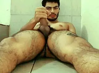 i'm enjoyin in the shower til i cum... oops, meant enjoying