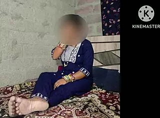 Why does this Indian girlfriend take first-time anal from roommate in bedroom with big ass play?