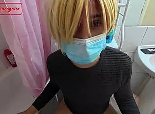 娇小骚货假日泳池趴体性感骑屌