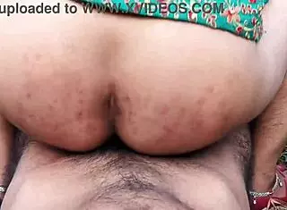 性感人妻女友甘蔗田野外猛操激情