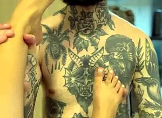 oh god i feel so aroused watching carlasantos in this foot fetish sucking update from april 11 2025