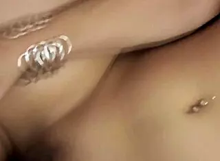 佩内洛普·凯为报答爸妈全家乱伦狂欢什么都干