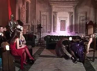 俩大奶金发妹热三人行骑肛玩假屌脸坐女上转狗爬