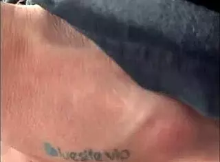 嘿邻居，来肏我大屁股拉丁骚体热辣性爱