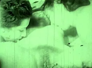 维多利亚绅士秘密女同情感告白毛逼群P