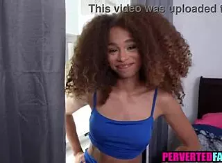 黑人18+妹用骚逼贿赂继兄禁忌猛操