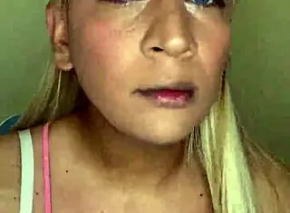 hey, watch me apply makeup beautifully for my viewers