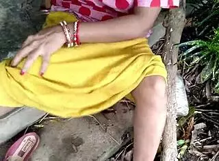 Friend's Aunt Gets Fucked Publicly Under Open Sky At Farmhouse