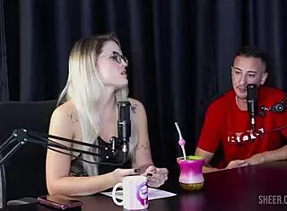 Compilados do jow jow features bruna carlos in bora cast on sheer red.