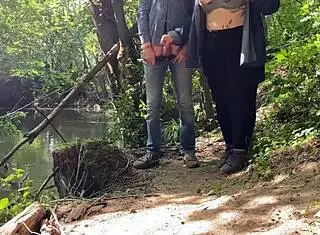 丰满岳母露大奶湿逼撸管撩骚