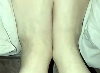 explosive barefoot fetish action with gretala showing her natural bare feet without polish!