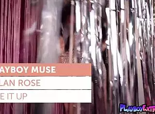 Big Boobed Blondie Milan Rose Reveals Hard Nipples And Shaved Pussy In Striptease