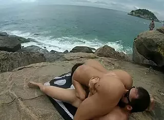 Fui Na Praia Naturista Fazer Sexo Ao Ar Livre