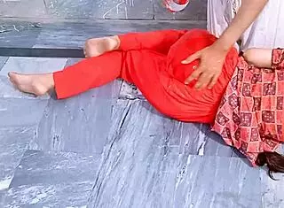 Desi cute bhabhi and devar interrupt homework for hot indoor water activity in Indian girl video