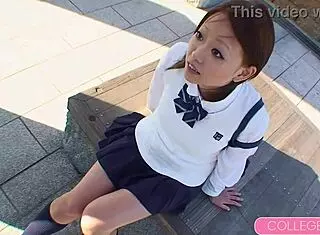 调皮女学生宫前千纱树林吸干男友蛋蛋亚洲黑发天然奶湿屄喷水