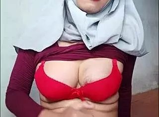 Hijab Shemale Rides Dildo And Cums Hard!