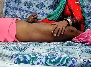 大奶校服妹18+丛林野战男孩释放森林隐藏欲望