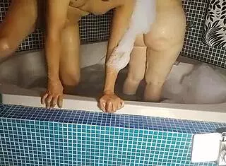 The fuck began with a taste of the blonde's fleshy pussy but she quickly begged him to fuck her 😏