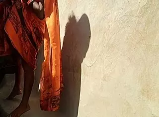 18 sal ki badi gand wali sauteli bahan ki chudai with intense anal creampie