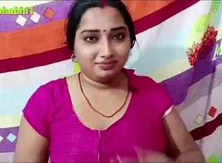 bhabhi ne chudwaya with big cock licking and homemade doggystyle in hairy pussy