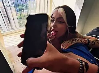 Preciso de fotos do seu pau na minha cara com qrozne.