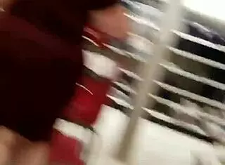 嘿店里这骚货藏着大肥臀老娘们？