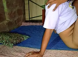 bhabhi ko raat me jor se choda in house with hindi audio step sister ki chudai