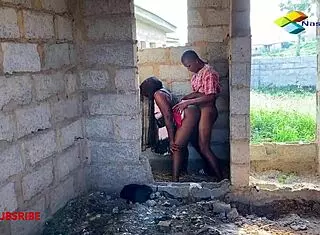 Stranded Horny Ebony Gets Rough Wet Pussy Drilling From Bricklayer In Uncompleted Building