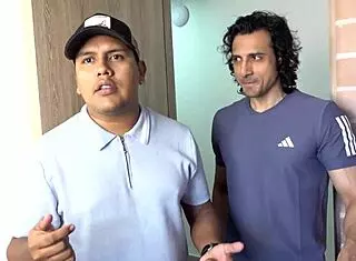 alquilo mi apartamento a un indio morboso y me lo follo para cobrarme el alquiler