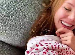 Mia Bandini POV早晨猛干娇小18+身材颜射