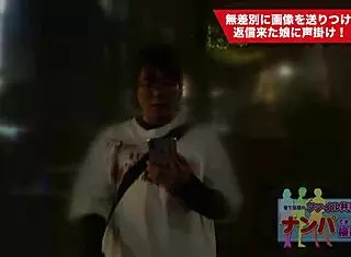 长发细腰日本女大学生内衣写真被骗中出