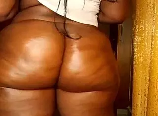 oh man i love squirting with my big ebony ass