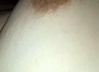 Latte dai capezzoli, slut milf, milk those big tits now!