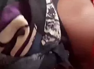 鸡巴先塞嘴里接着生干湿屄