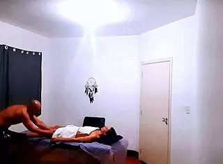 I feel so aroused as the client seduces the masseur leading to wet pussy licking and creampie on the desk.