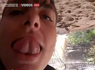 Whoa check this outdoor sex at Bahia waterfall with young couple in cowgirl deepthroat ride AlemãoHub style!