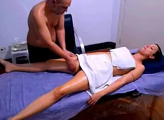 I feel so aroused as the client seduces the masseur leading to wet pussy licking and creampie on the desk.