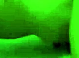 叛逆继女勾引继兄破规湿屄毛逼侧入爽翻