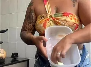 I am in the live and opened my zipper to show how much I want to give, oops