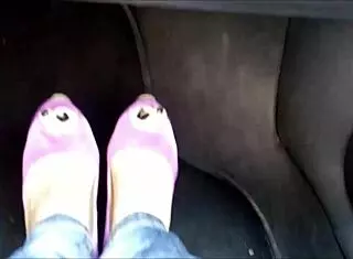 Piedi Da Leccare Feet To Lick In Femdom Humiliation With Heels And Shoes!