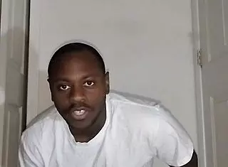 relaxing eating stretching and thinking of what to say and do to sound more thankful for free around religious holidays like thanksgiving 1