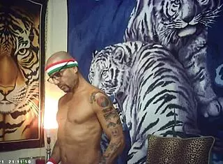 Maxxx Loadz Strokes Muscular Cock With Magic Motion Machine Backstage